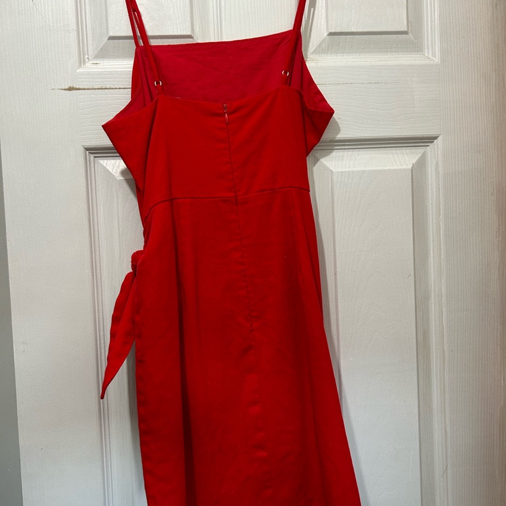 Red Tie-Detail romper - Picture 3 of 4